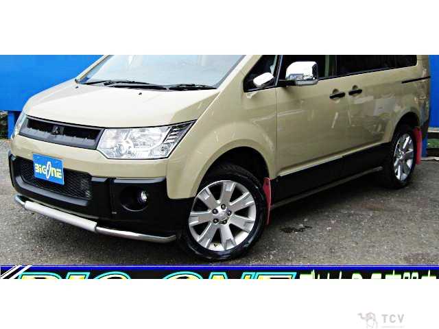 2016 Mitsubishi Delica D5