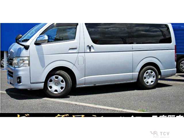 2011 Toyota Hiace Van