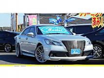 2013 Toyota Crown Hybrid