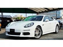 2015 Porsche Panamera
