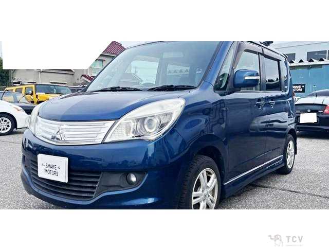 2011 Mitsubishi Delica D2