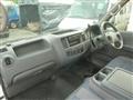 2005 Nissan Caravan