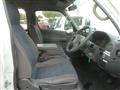 2005 Nissan Caravan