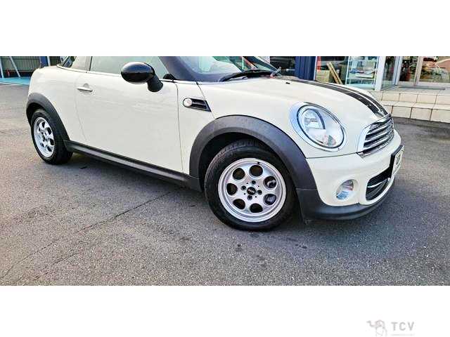 2013 BMW MINI Cooper