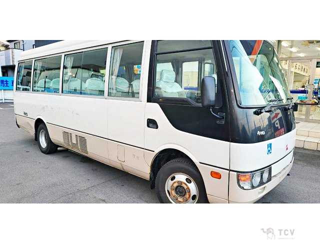 2003 Mitsubishi Fuso Rosa Bus