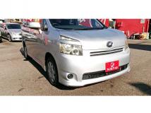 2009 Toyota Voxy
