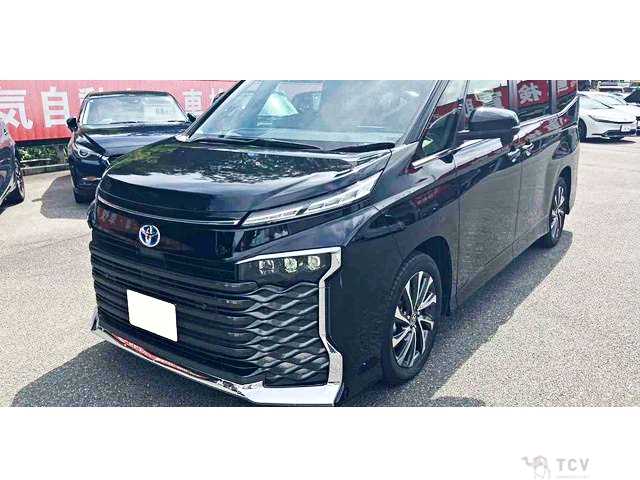 2023 Toyota Voxy