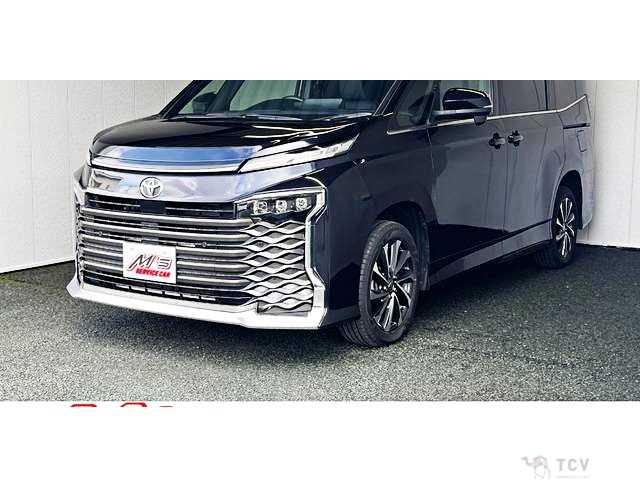 2023 Toyota Voxy