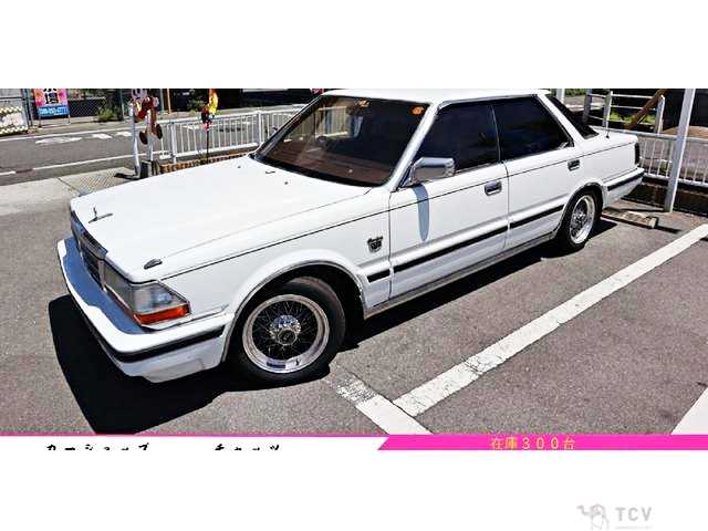 1985 Nissan Gloria(sedan)