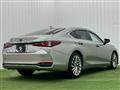 2019 Lexus ES