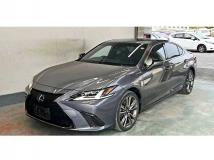 2019 Lexus ES