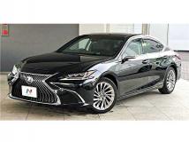 2019 Lexus ES