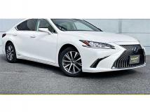 2019 Lexus ES