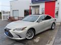 2019 Lexus ES