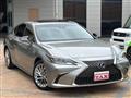 2019 Lexus ES