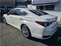 2019 Lexus ES