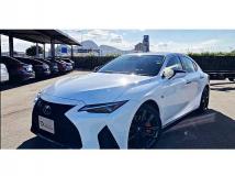 2023 Lexus IS