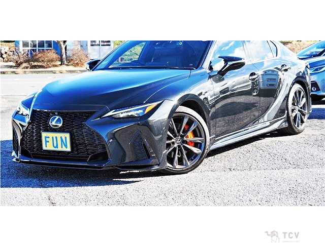 2023 Lexus IS
