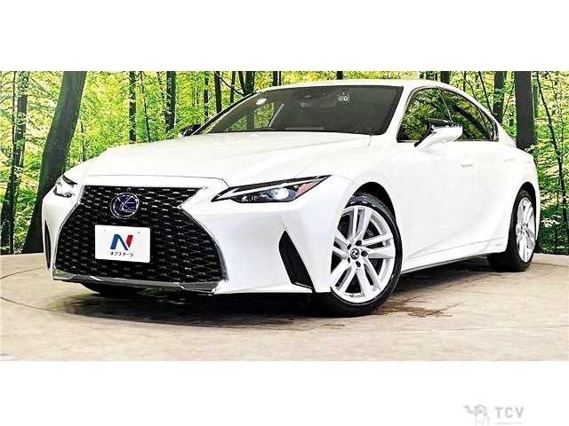 2022 Lexus IS
