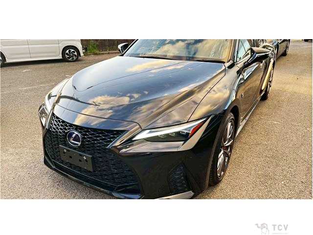 2022 Lexus IS