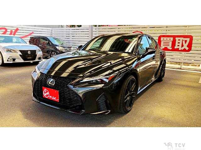 2022 Lexus IS