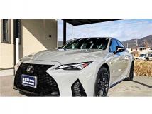 2022 Lexus IS