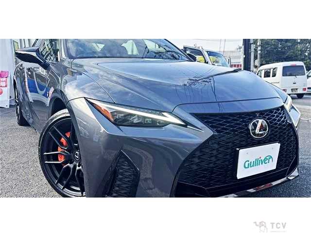 2021 Lexus IS