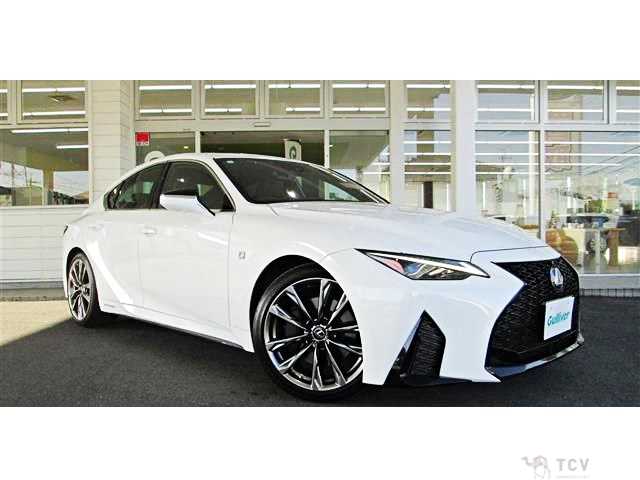 2021 Lexus IS