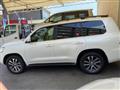 2016 Toyota Land Cruiser