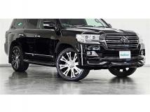 2018 Toyota Land Cruiser