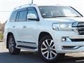 2018 Toyota Land Cruiser