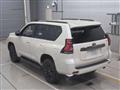 2020 Toyota Land Cruiser Prado