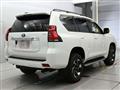 2022 Toyota Land Cruiser Prado