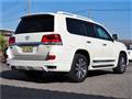 2018 Toyota Land Cruiser