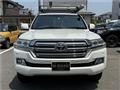 2016 Toyota Land Cruiser