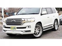 2016 Toyota Land Cruiser