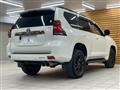 2022 Toyota Land Cruiser Prado