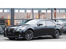 2014 Toyota Crown Hybrid