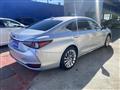 2019 Lexus ES