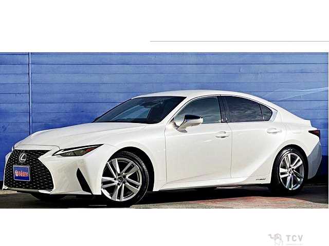 2021 Lexus IS