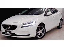 2017 Volvo V40