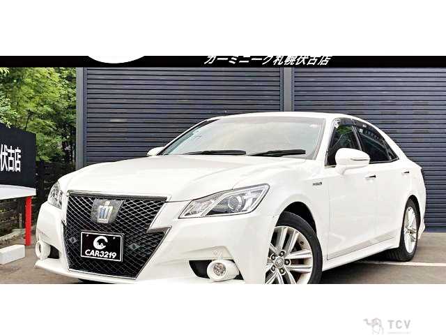 2014 Toyota Crown Hybrid