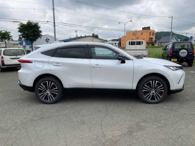 Toyota Harrier 2023 — фото 7 купить в Москве