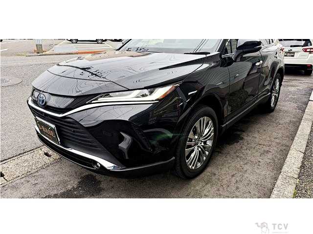 2022 Toyota Harrier Hybrid