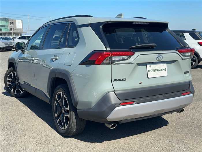 Toyota Rav4 2021 photo 3