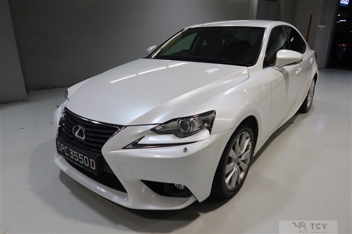 2016 Lexus IS