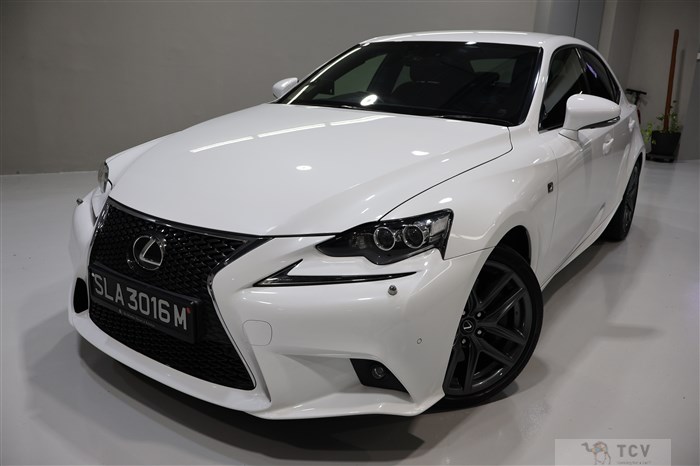 2016 Lexus IS