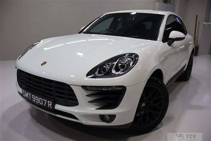 2016 Porsche Macan