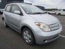 2004 Toyota IST