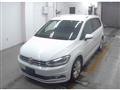 2016 Volkswagen Golf Touran